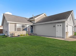 853 Wynstone Way, Rockton, IL 61072