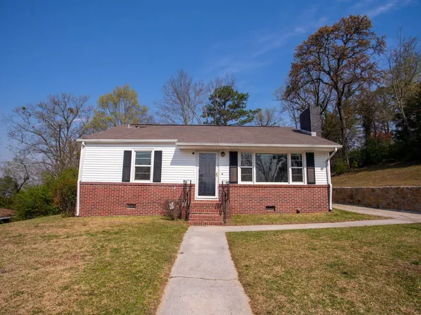 1407 Johnston Dr, Anniston, AL 36207