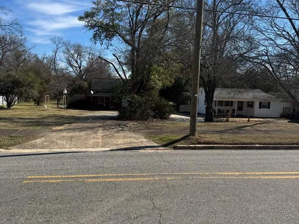 131-135 Sanford Ave, Eufaula, AL 36027