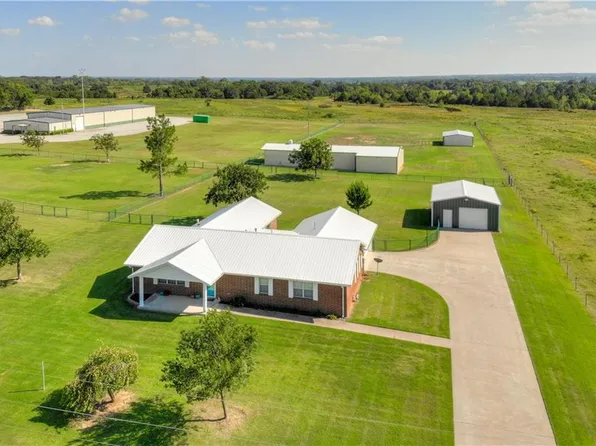 36601 W 45th St, Shawnee, OK 74804