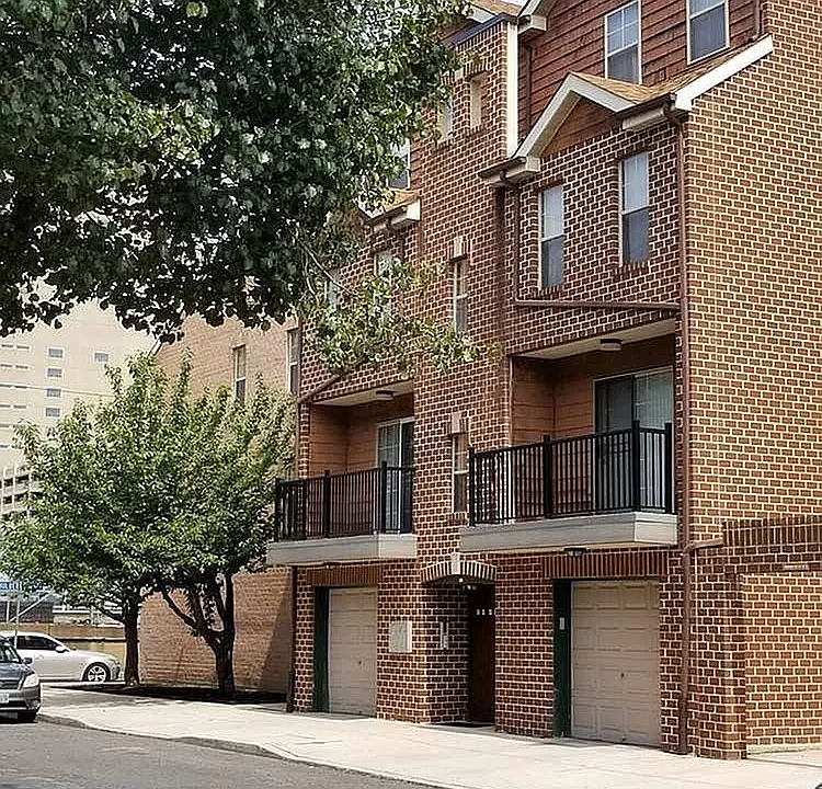 Building Photo 5