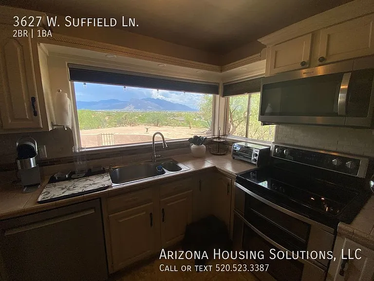 3627 W Suffield Ln — Photo 1