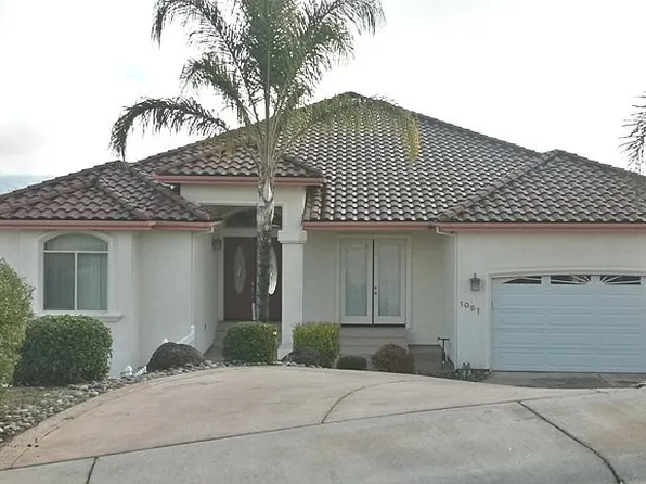 1091 Paradise Peak Rd, Valley Springs, CA 95252