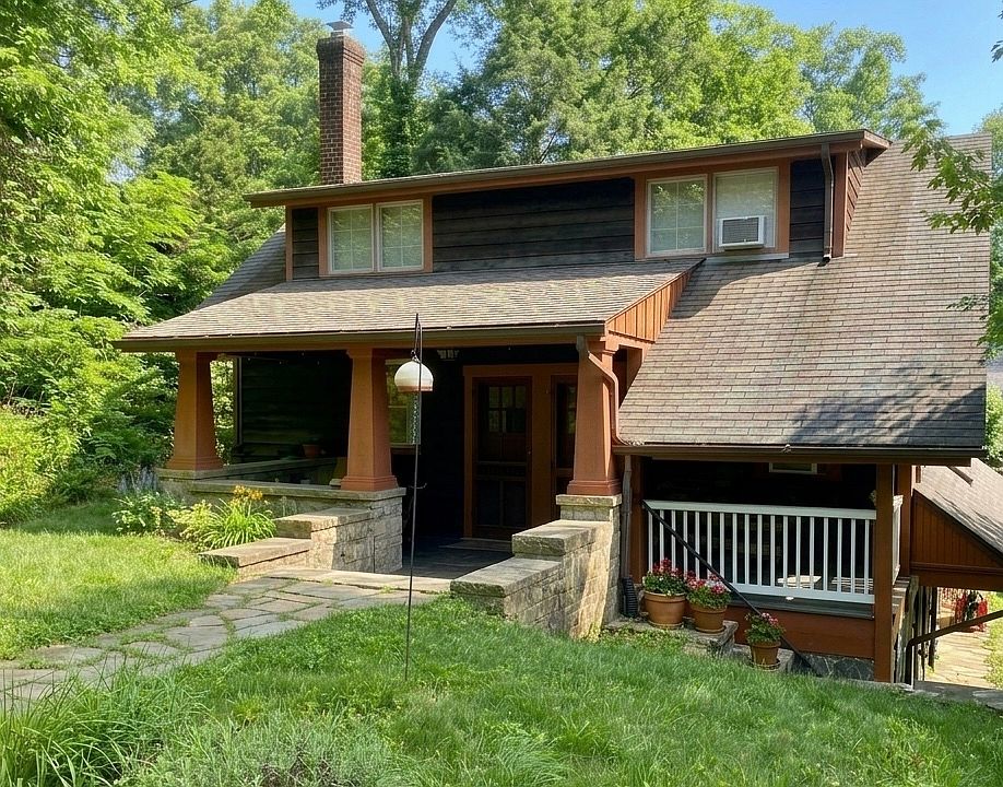 1st image of 327 Valley Brook Rd