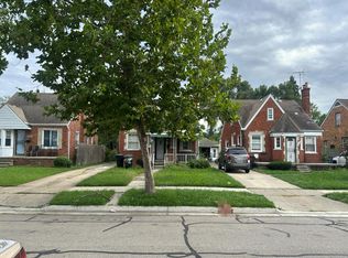 16826 Carlisle St, Detroit, MI 48205