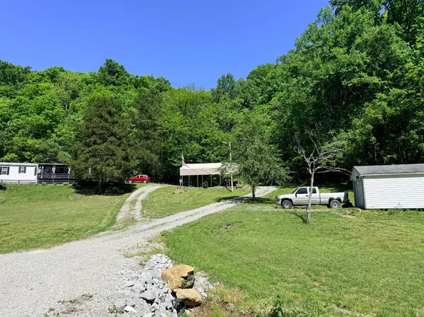 324 Deer Valley Rd, Burkesville, KY 42717