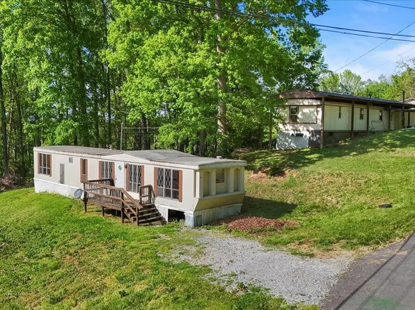 920 & 934 Parton Loop, Greeneville, TN 37743