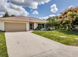 1718 41st Ter SW, Naples, FL 34116