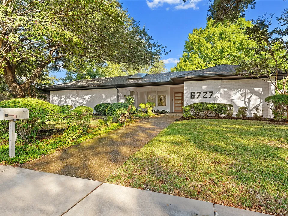 6727 Southpoint Dr