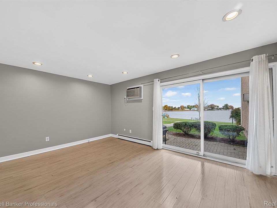 1633-a Cass Lake Rd #61, photo 6