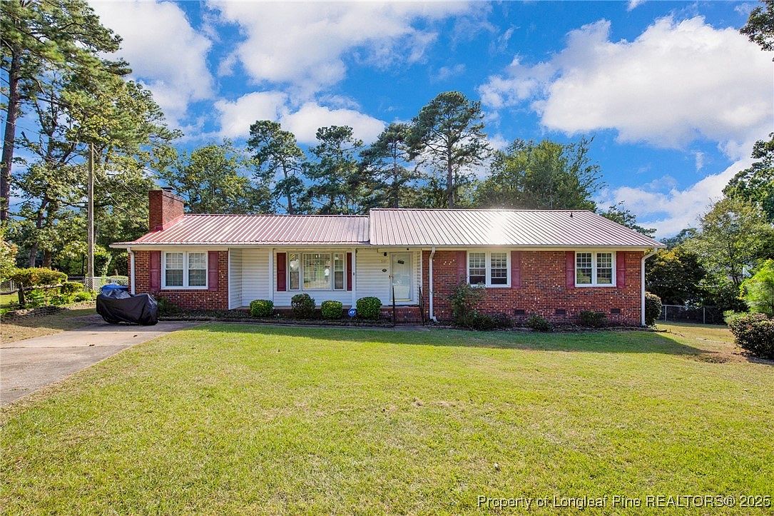 509 Dashland Dr, Fayetteville, NC 28303 [Price Cut $5,100] | Zillow
