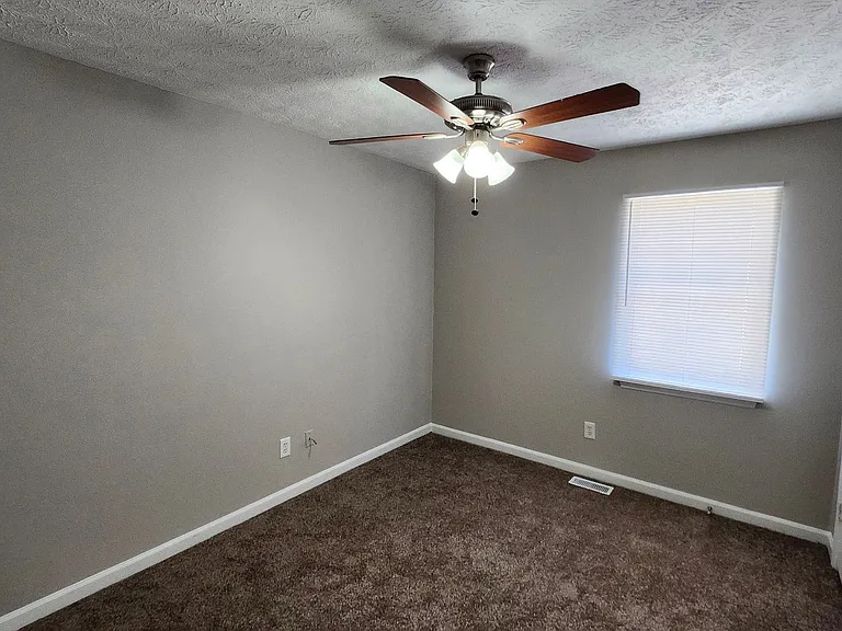 2305 Wilkins Cv — Photo 5