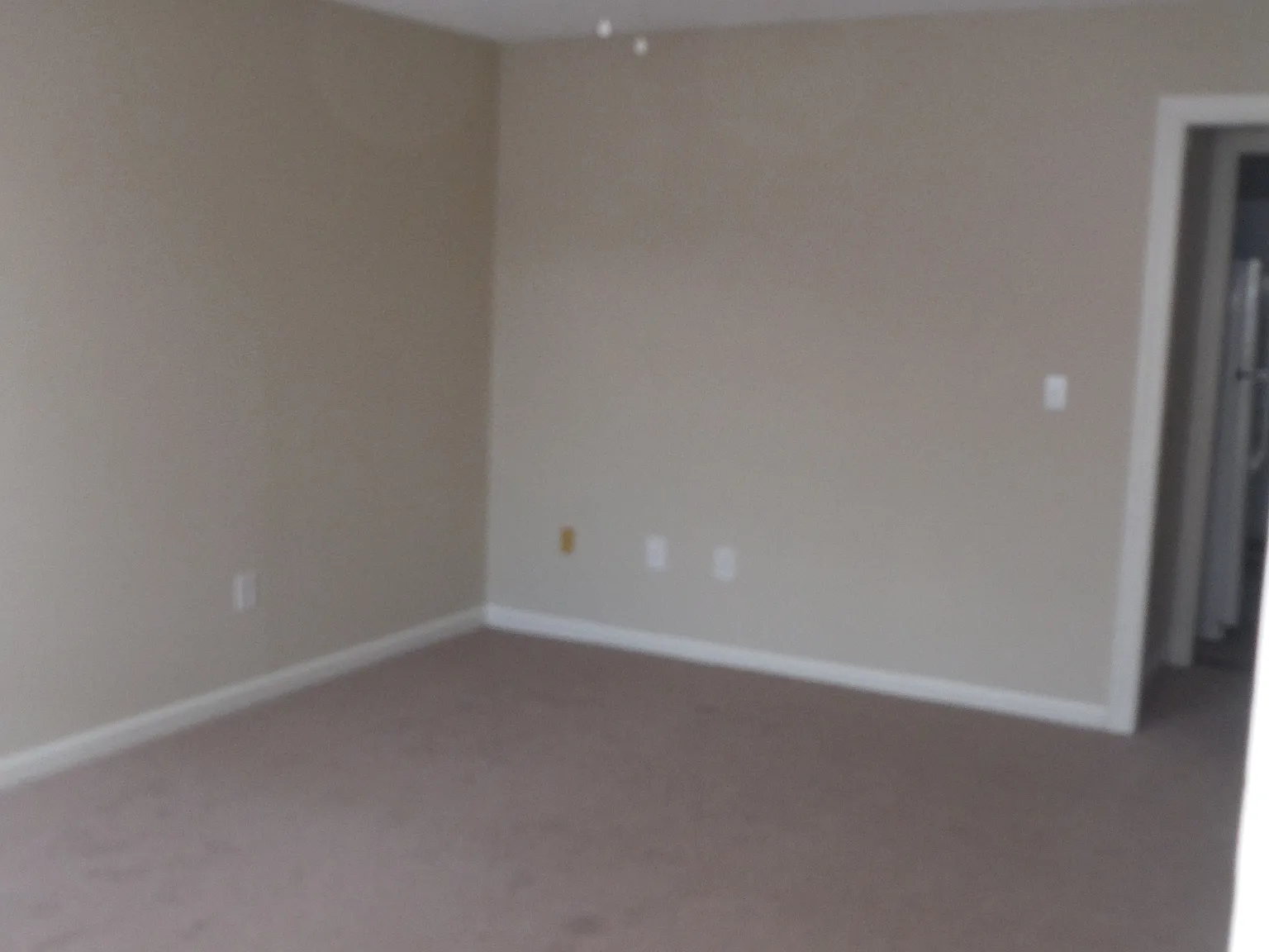 2 bed, 1.5 bath, $900 — Photo 4