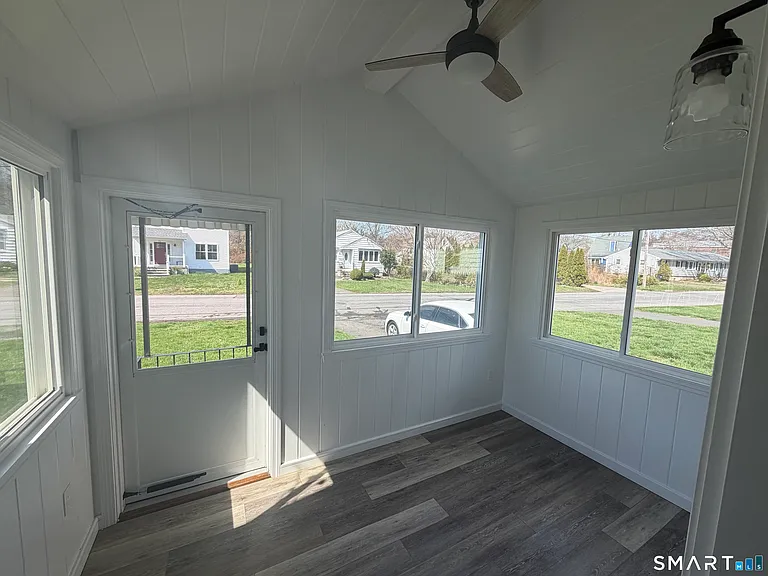 65 Roseville St — Photo 3
