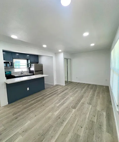 5219 E Ocean Blvd #7 — Photo 2