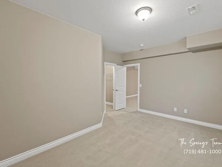 9547 Dewitt Dr — Photo 43