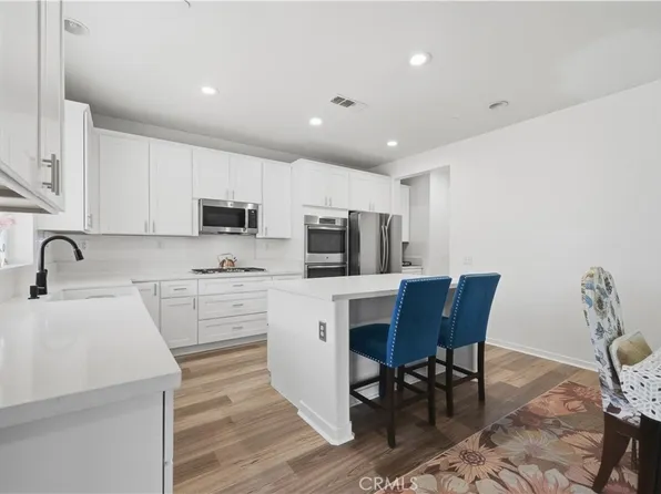 34308 Heather Ridge Rd, Lake Elsinore, CA 92532