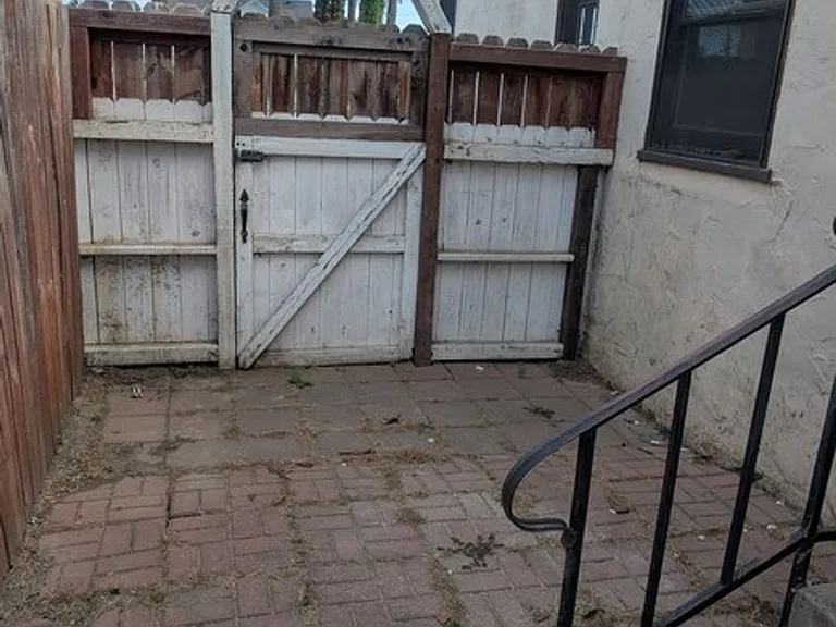 301 E Fesler St — Photo 16