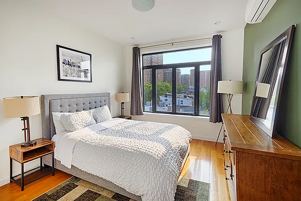 Rented by SERHANT. | media 5