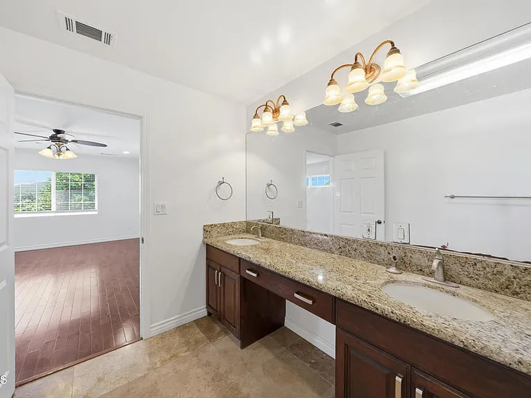 3302 Community Ave — Photo 18