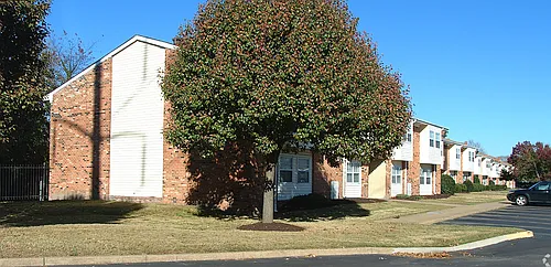 Berkley Square Apartments Photo 1