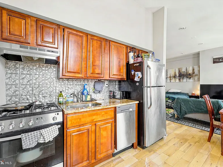 1546 Frankford Ave #2-C — Photo 9