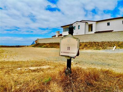 16 Swimmers Point, Newport Beach, CA, 92657