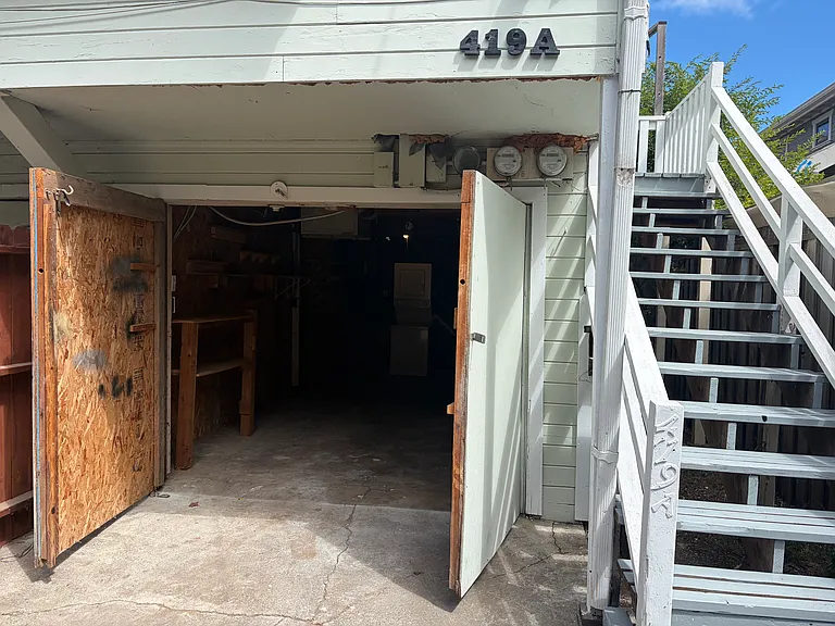419 E St — Photo 13