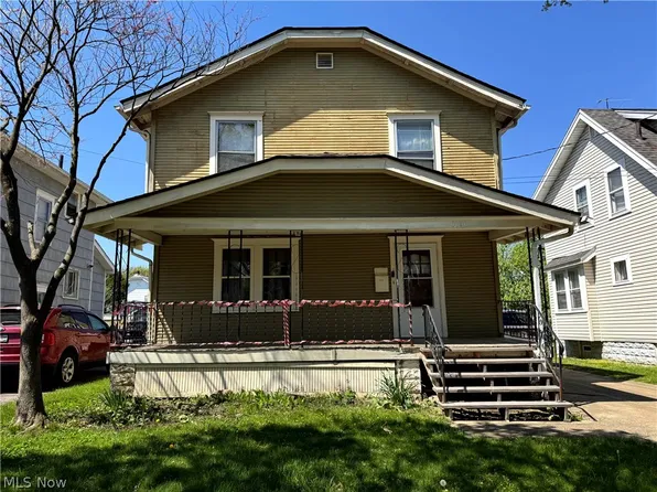 1170 Lily St, Akron, OH 44301