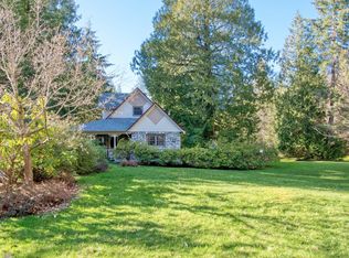 5487 Brooks Rd, Sunshine Coast, BC V7Z 1G1
