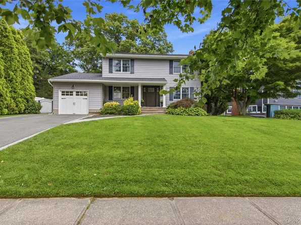 1 Wenmore Court, Commack, NY 11725