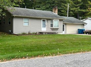 4455 N Verity Rd, Sanford, MI 48657