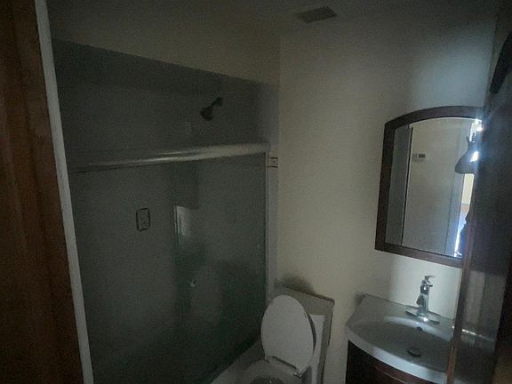 4th image of 47 Waterview Ct #B
