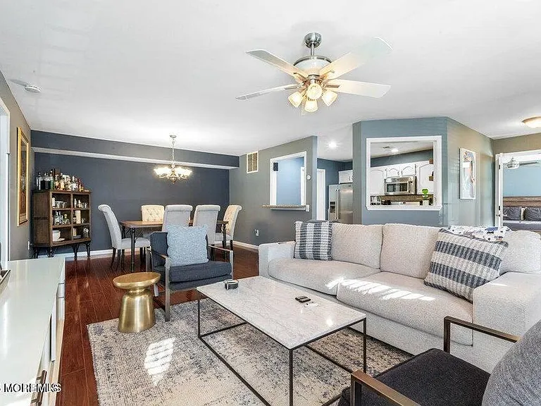 334 Mayfair Pl — Photo 15