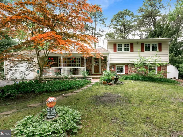 42 Oakwood Dr, Medford, NJ 08055