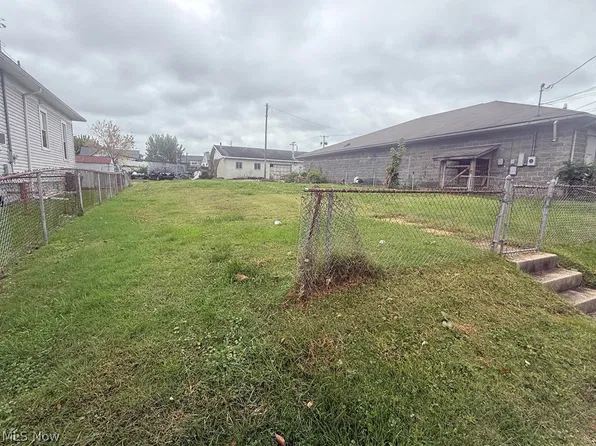 1507 Lynn St, Parkersburg, WV 26101