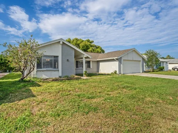 3223 Rock Valley Dr, Holiday, FL 34691
