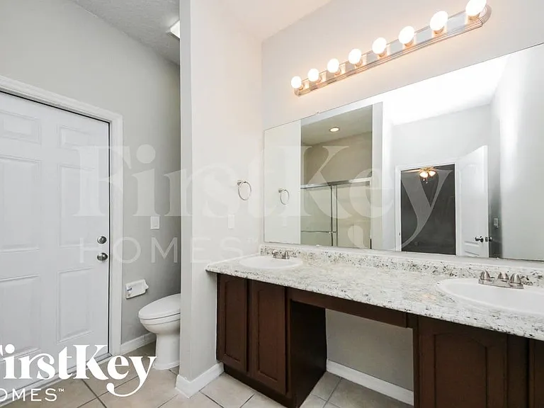 4302 Hidden Meadow Dr — Photo 14