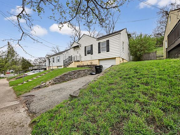 2nd image of 1778 Ashbrook Dr