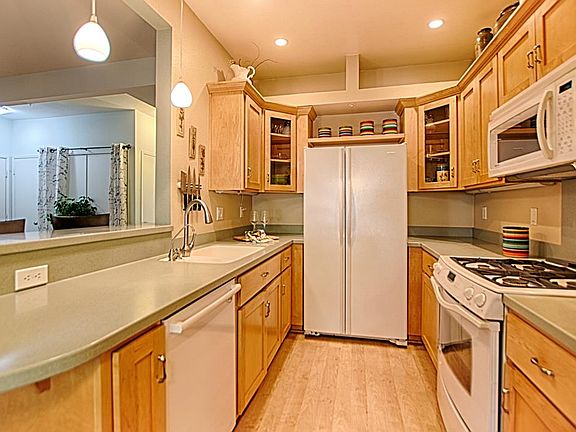 5th image of 2617 Willowbrook Ln Unit 87