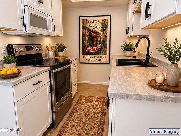 2nd image of 286 W PALOMINO Drive #51