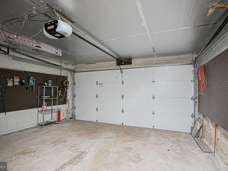 526 Williams Rd — Photo 26