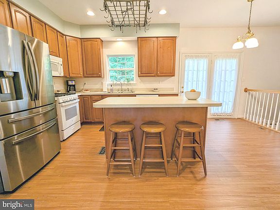 5th image of 518 Cross Creek Ct