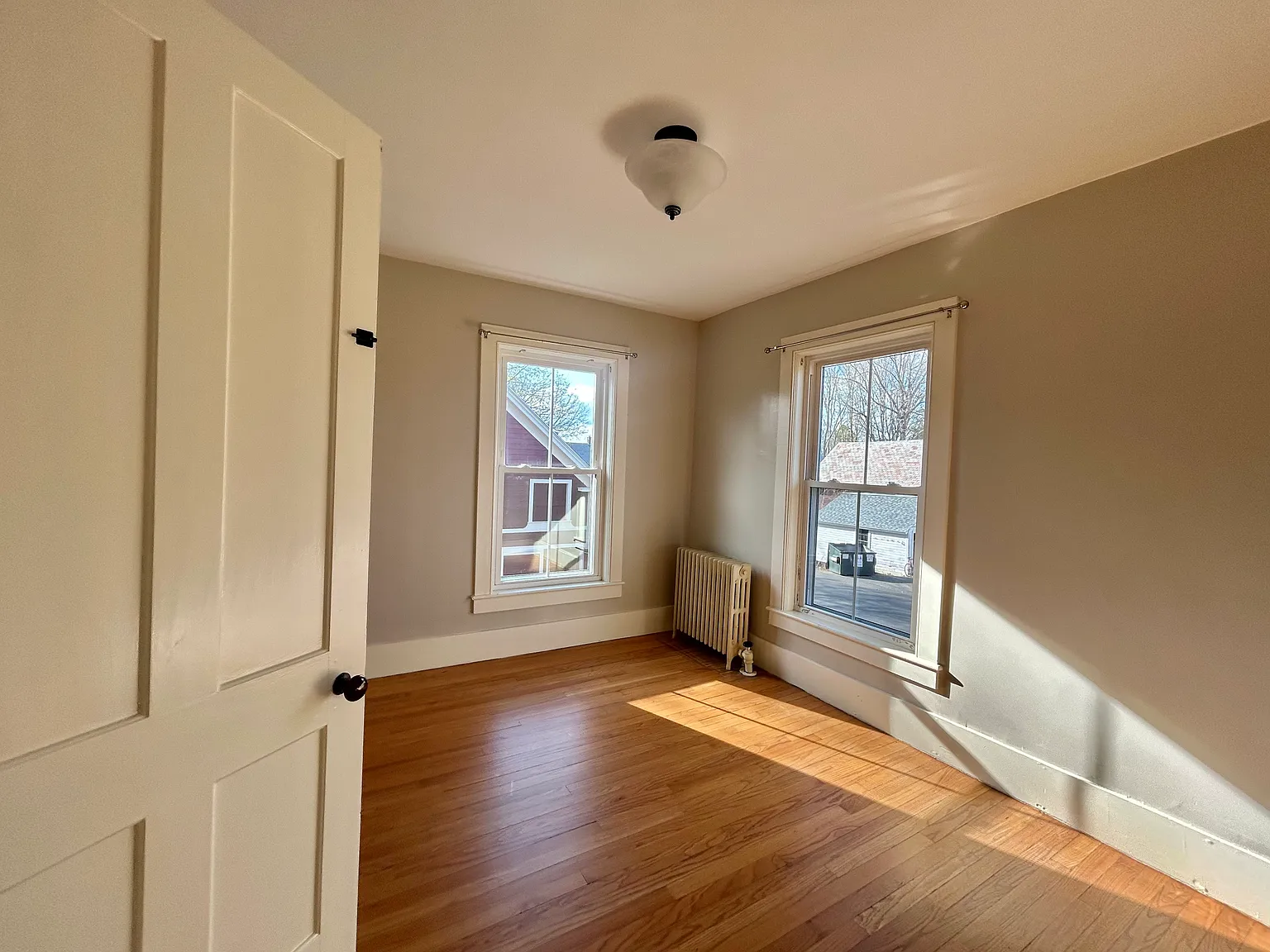 5 bed, 3134 sqft, $4,500 — Photo 4