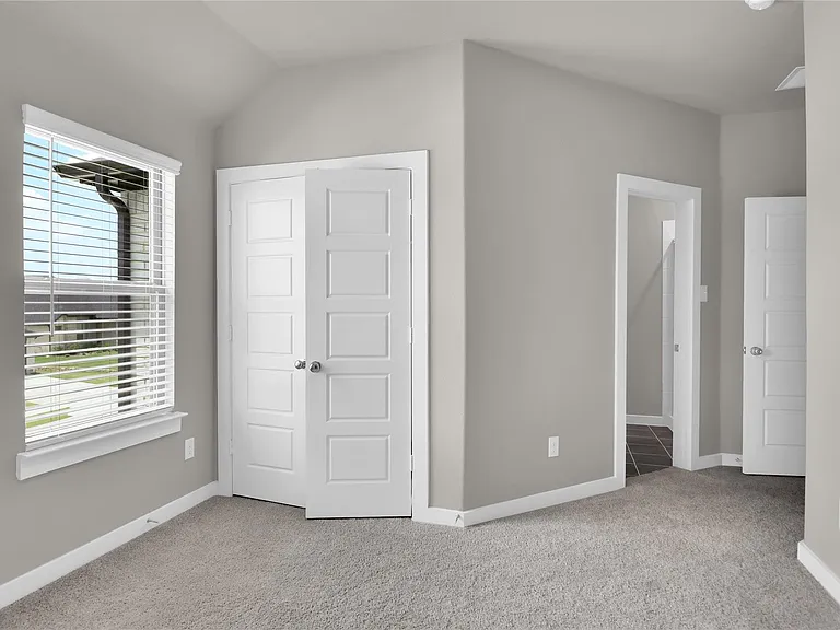 10604 Long Trail Dr — Photo 17