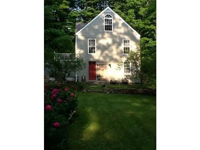 223 Hardenburgh Rd photo 1