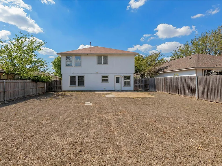 113 Matthew Dr — Photo 34