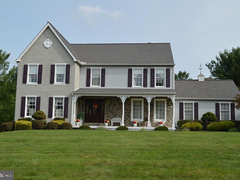 1st image of 274 Chippenham Ln