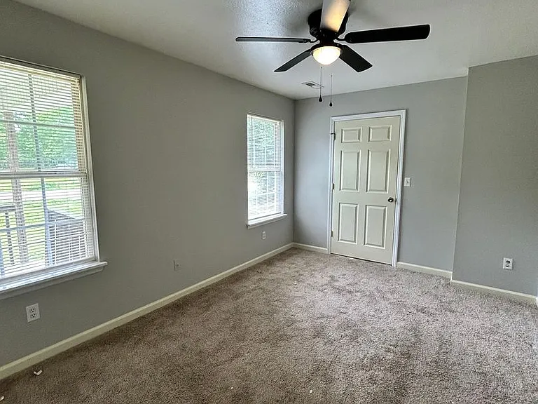 108 Biltford Ave — Photo 8