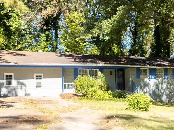 4176 Indian Forest Rd, Stone Mountain, GA 30083